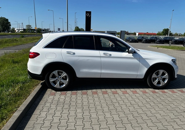 Mercedes-Benz GLC cena 118000 przebieg: 106362, rok produkcji 2016 z Płońsk małe 191